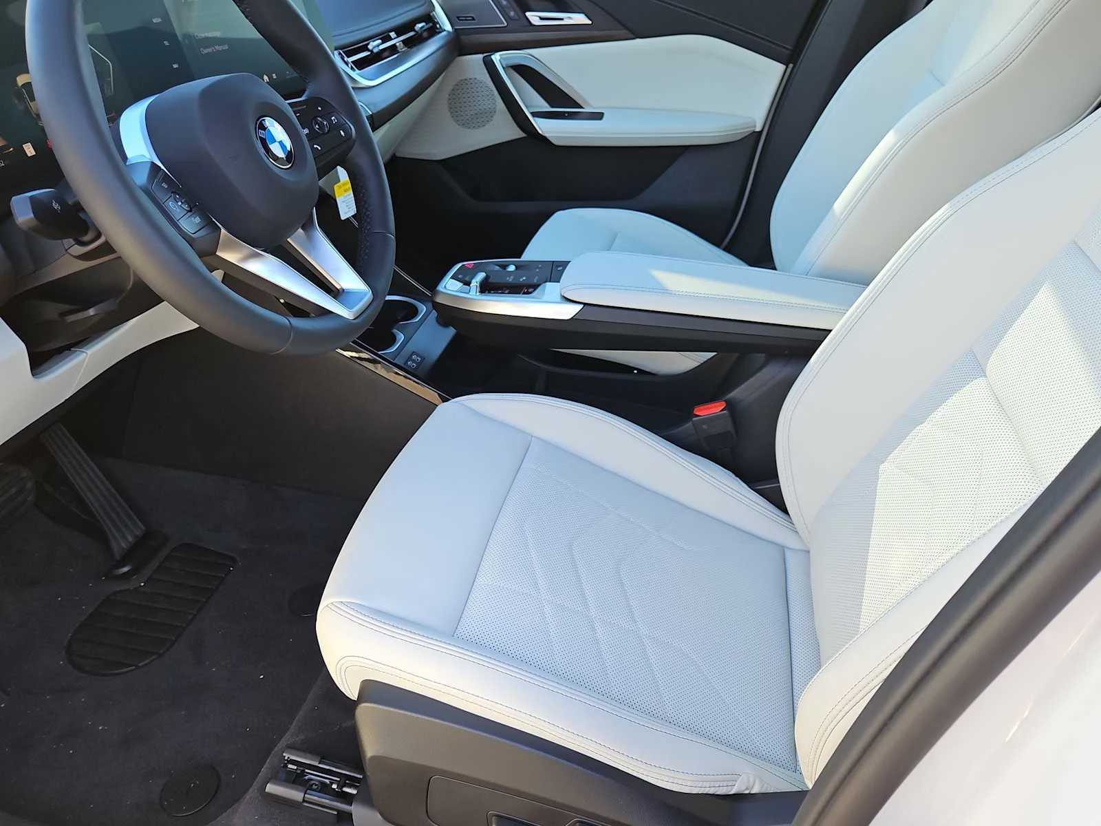 New 2026 White BMW xDrive28i image 16