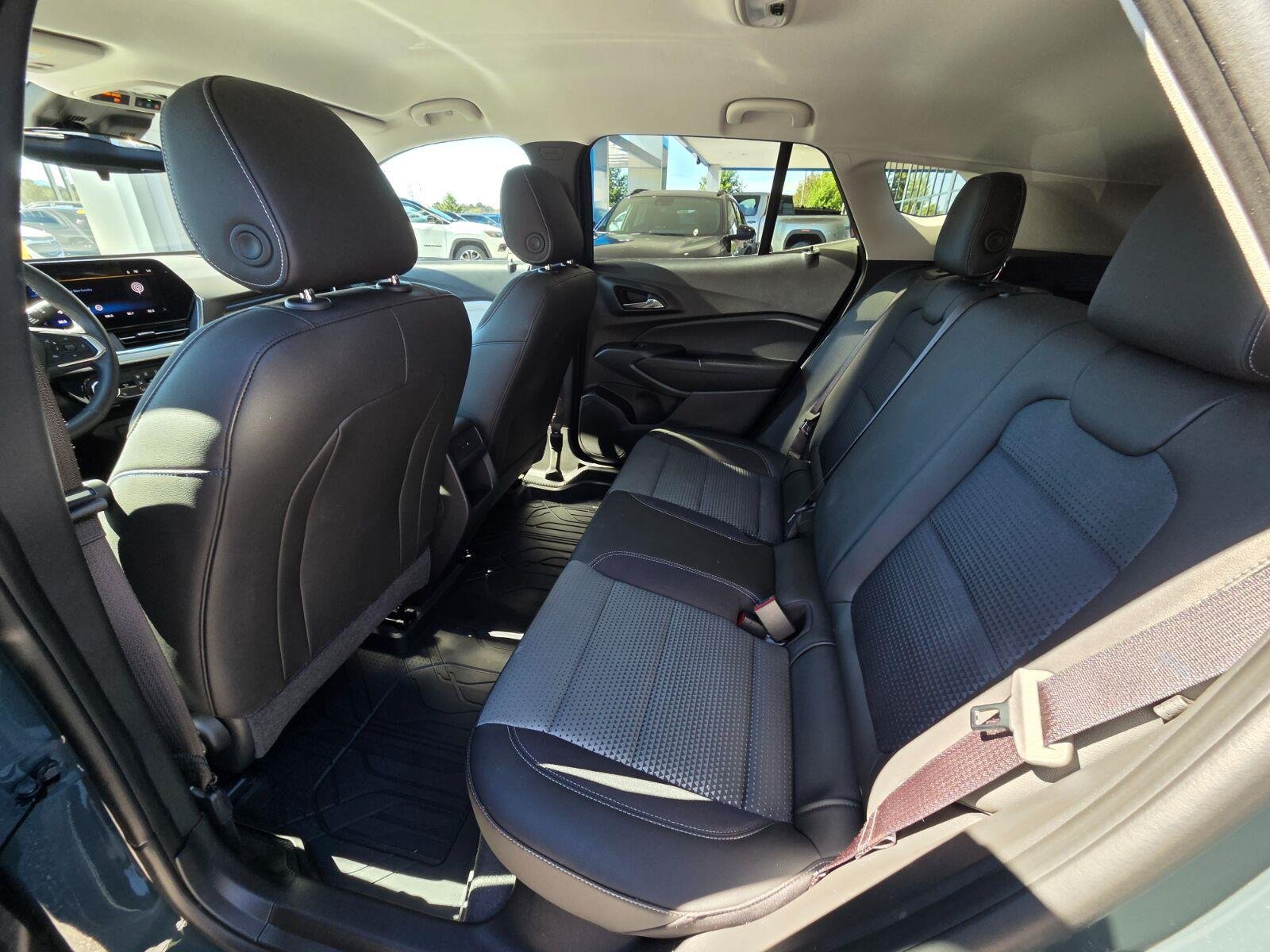 Used 2026 Cypress Gray Chevrolet LT image 9