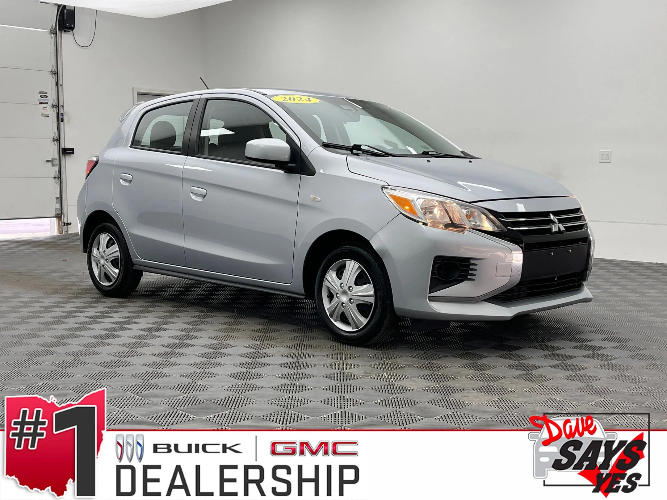 Used 2024 Silver Mitsubishi ES image 1