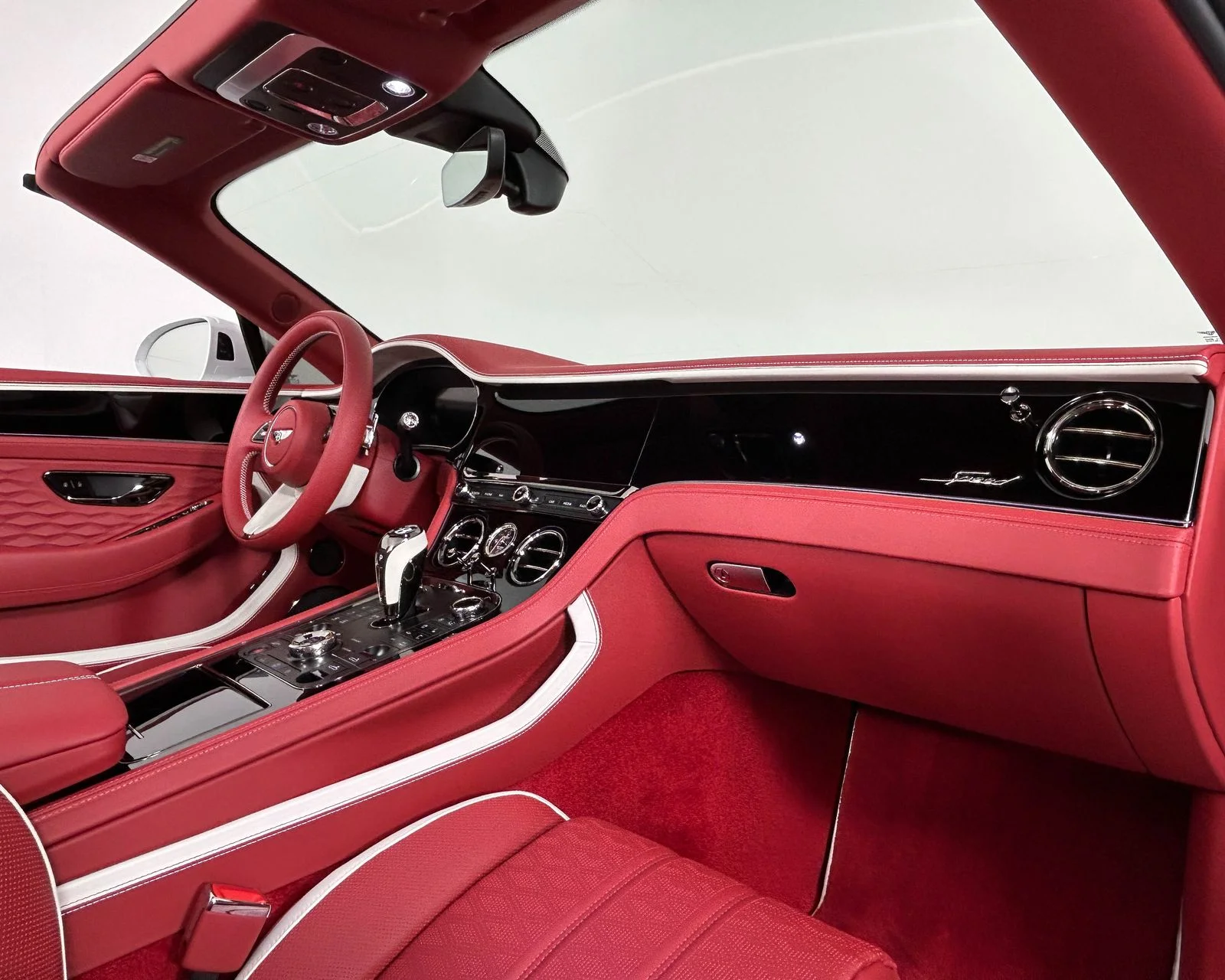 New 2026  Bentley GTC image 2