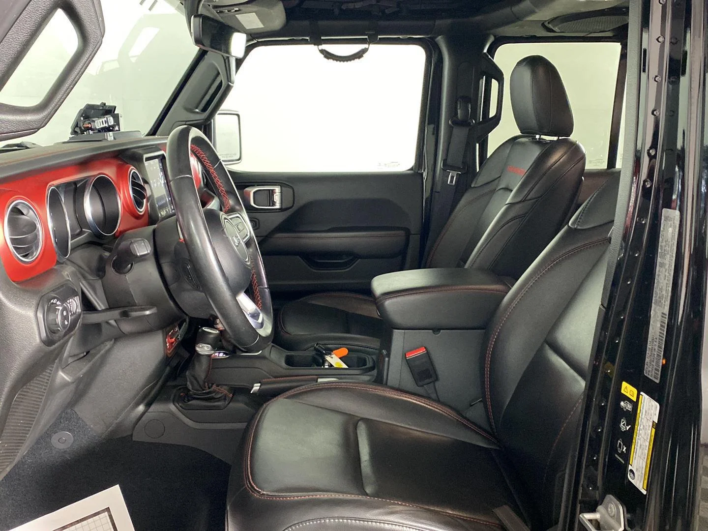 Used 2022 Black Clearcoat Jeep Rubicon image 13