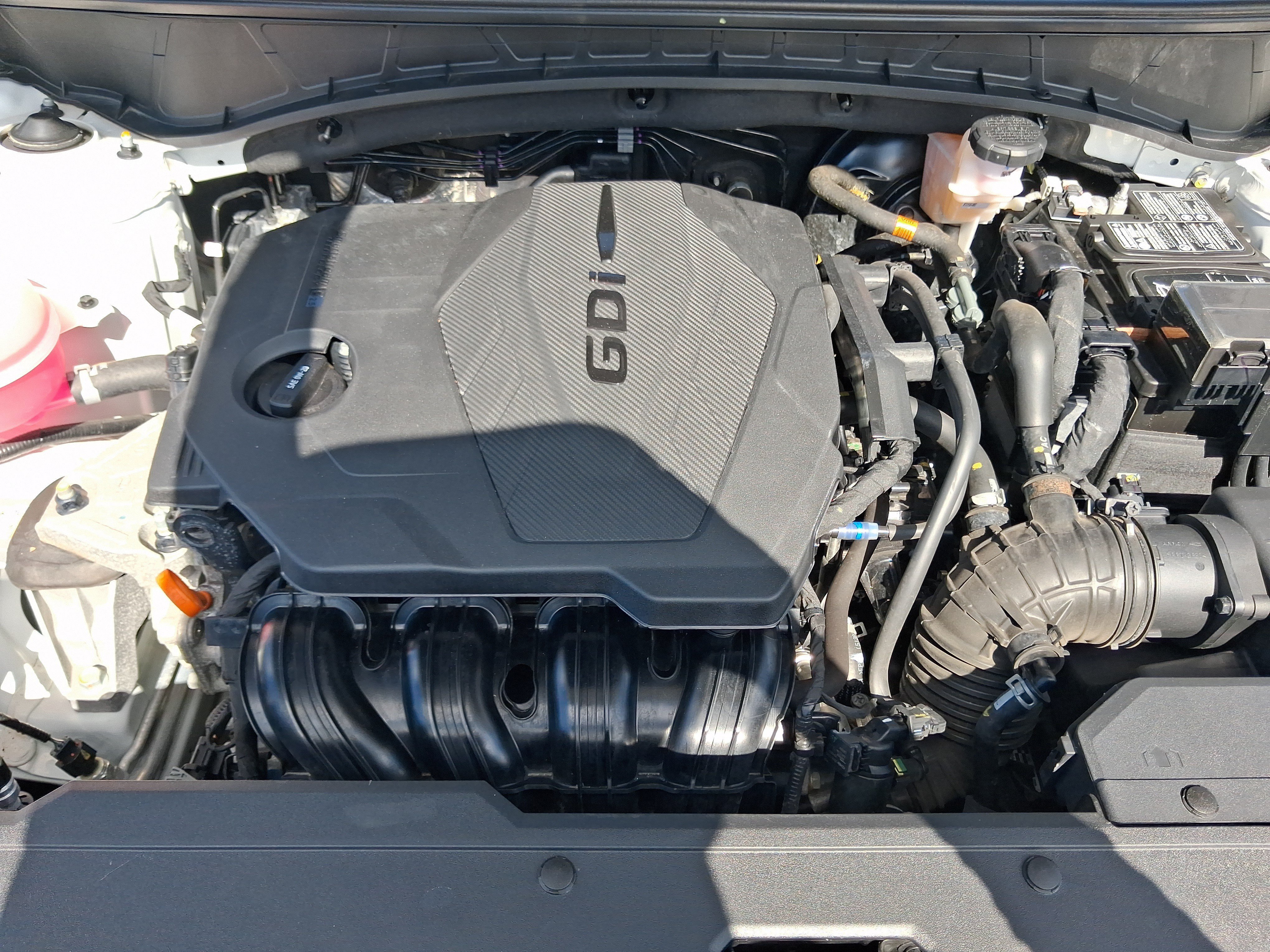 Used 2024 White Hyundai SEL image 19