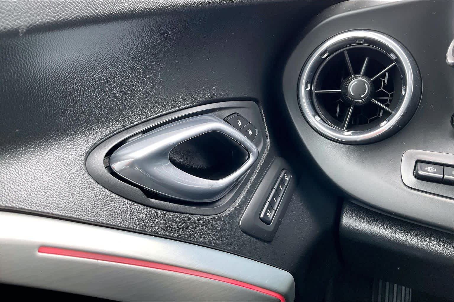 Used 2019 Summit White Chevrolet 2SS image 32