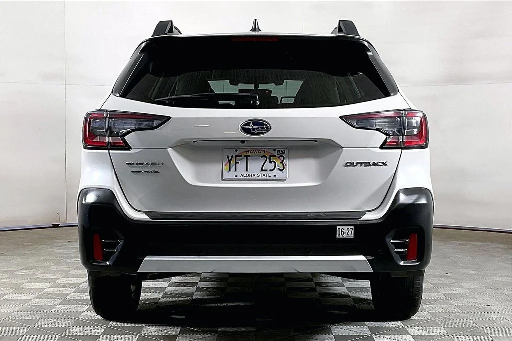 Used 2022 White Subaru Limited image 3