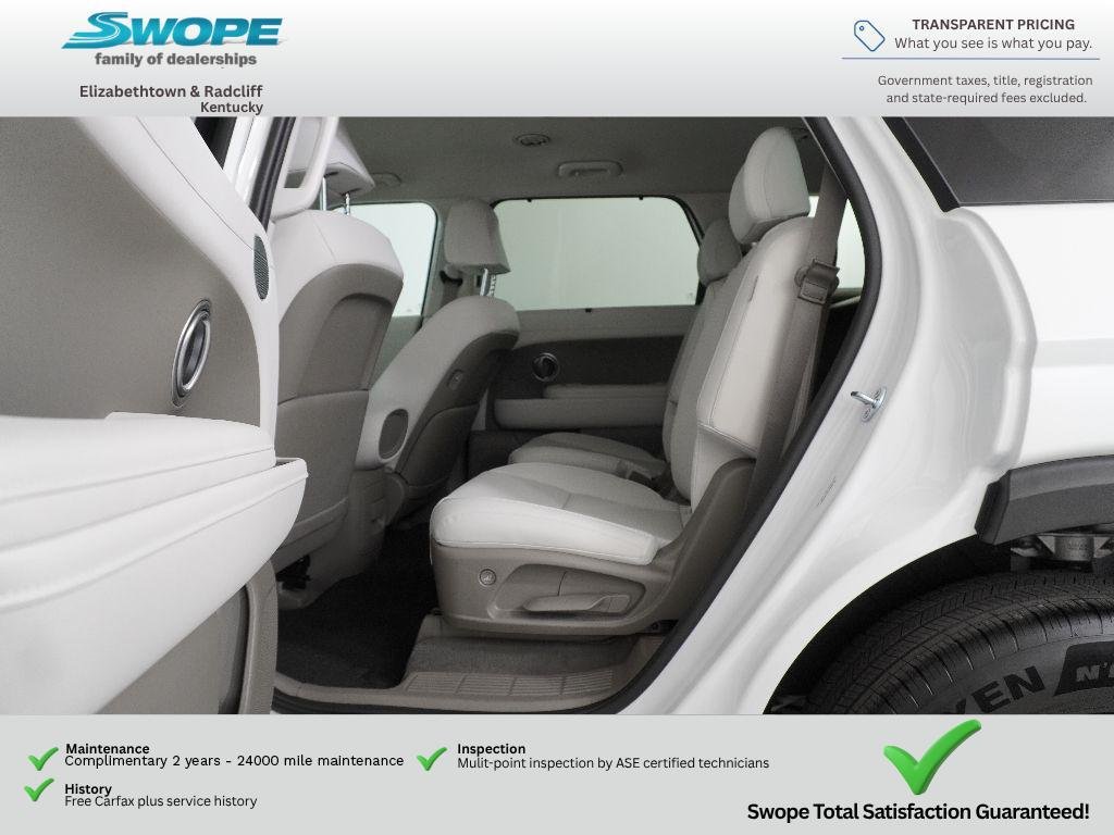 New 2026 Creamy White Pearl Hyundai SEL 7P image 11