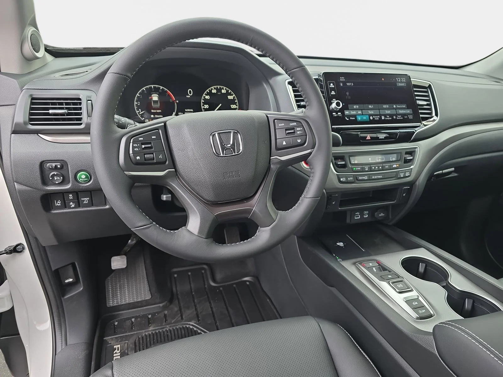 New 2026 Platinum White Pearl Honda RTL image 17