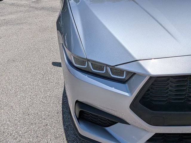 Used 2024 Silver Ford EcoBoost Premium image 10