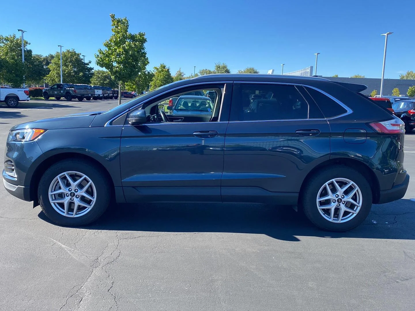 Used 2024 Stone Blue Ford SEL image 7