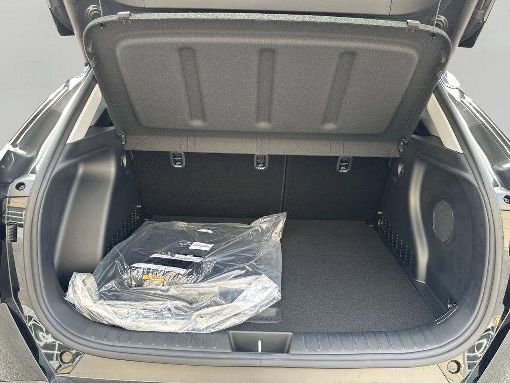 New 2026 Abyss Black Pearl Hyundai Limited FWD image 24