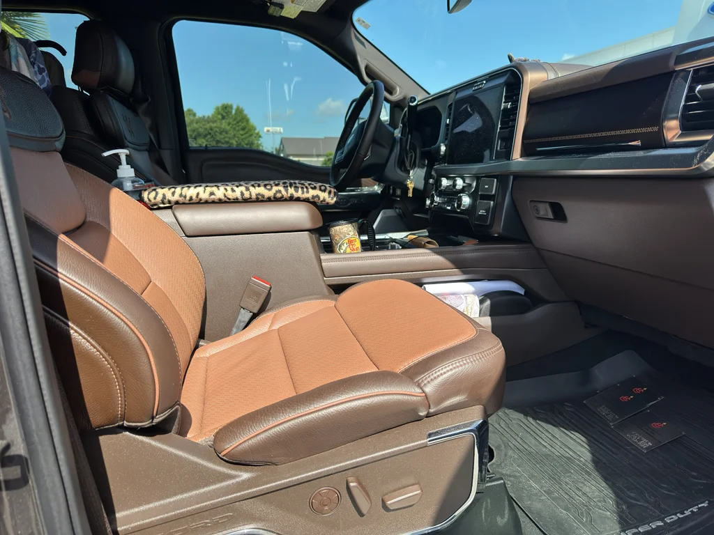 Used 2025 Darkened Bronze Metallic Ford King Ranch image 4