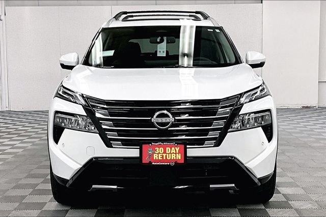 New 2026 Everest White Nissan Platinum image 16