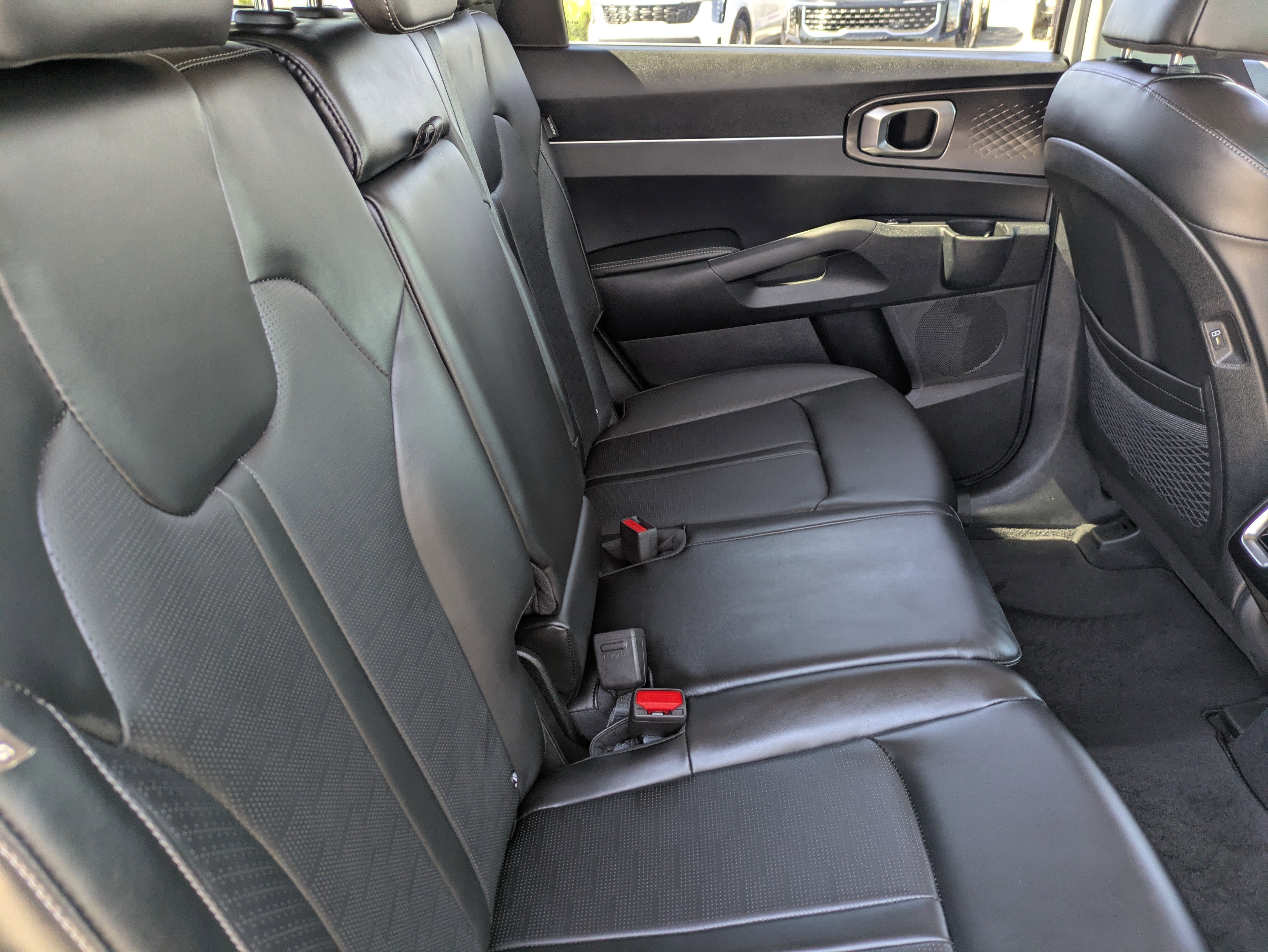 2025 Kia Sorento S - Photo 14