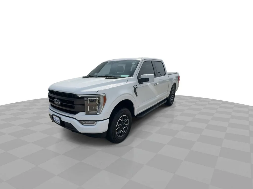 Used 2021  Ford Lariat image 4