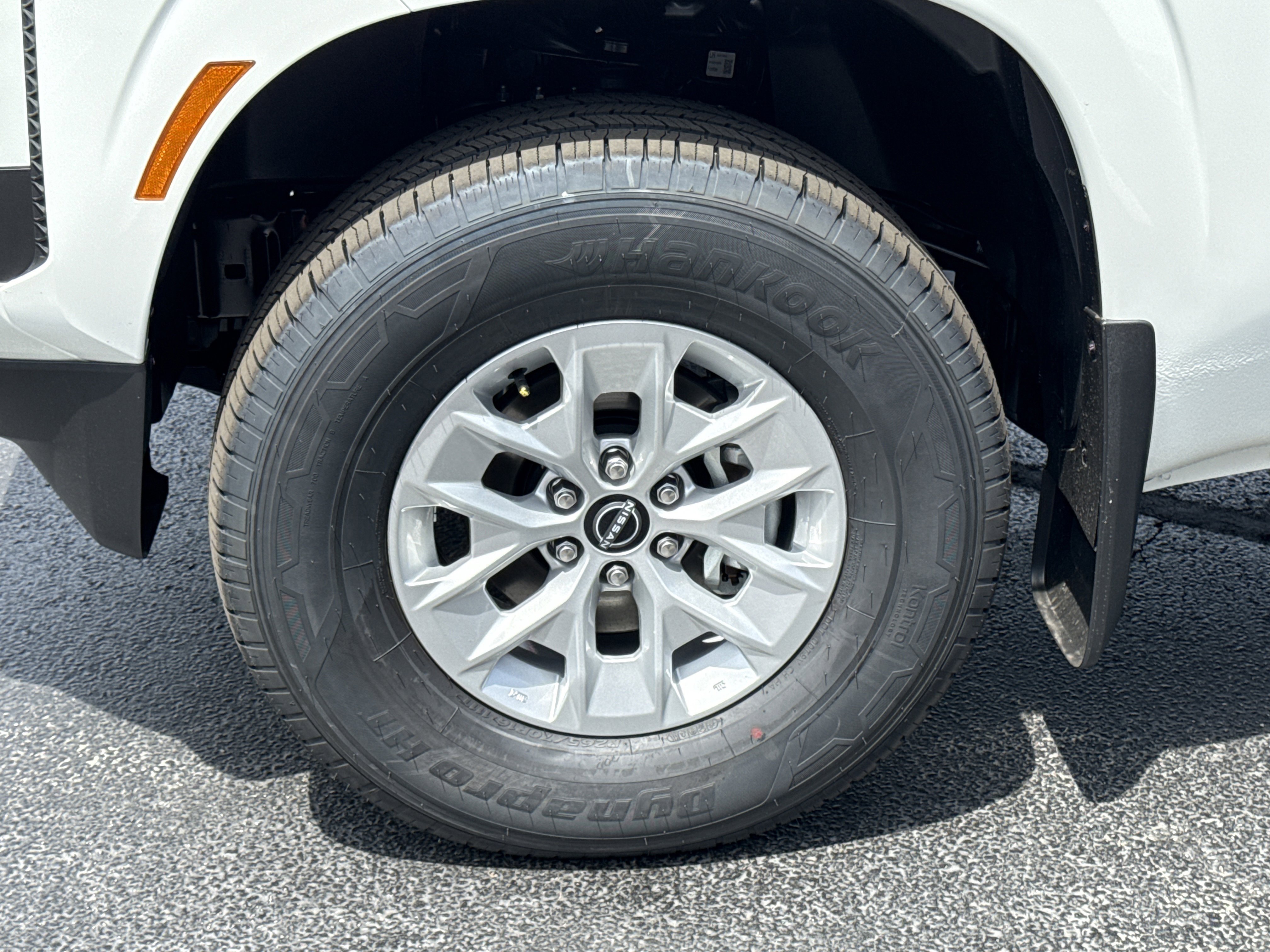 New 2026 Glacier White Nissan Crew Cab S image 12