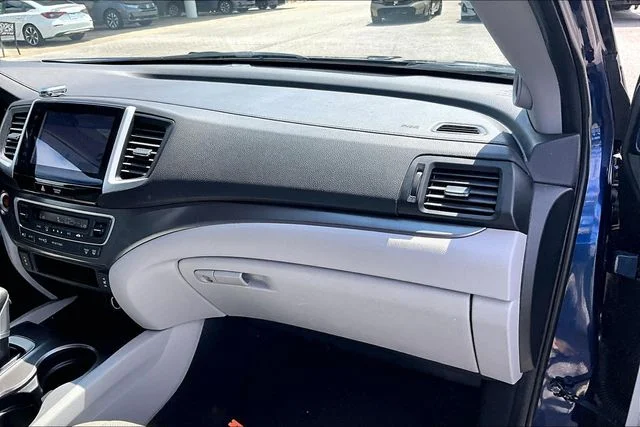 Used 2017  Honda RTL-T image 20