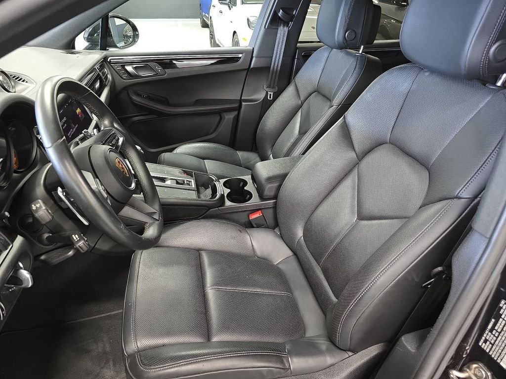 Used 2023 Black Porsche Base image 5