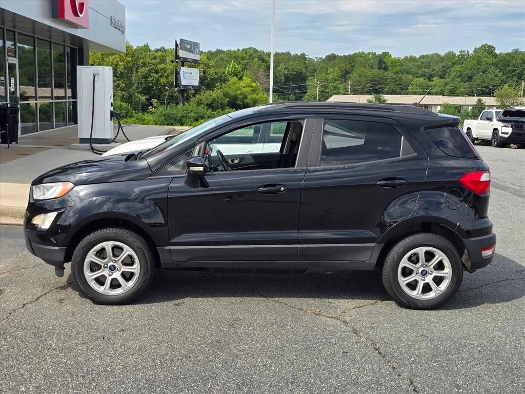 Used 2020 Black Ford SE image 23