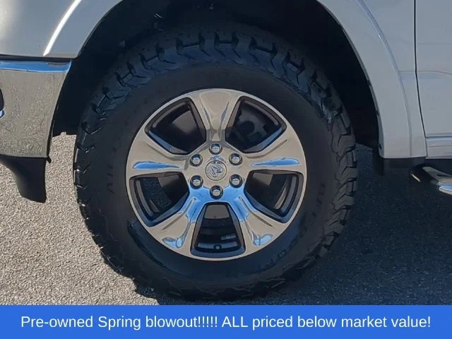Used 2022 White Ram Laramie image 18