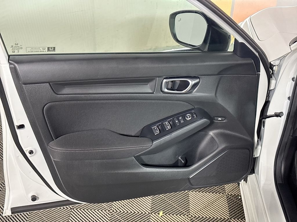 Used 2025 White Honda Sport image 10