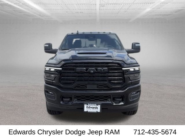 New 2026 Diamond Black Crystal Pearl-Coat Exterior Paint RAM Laramie image 2