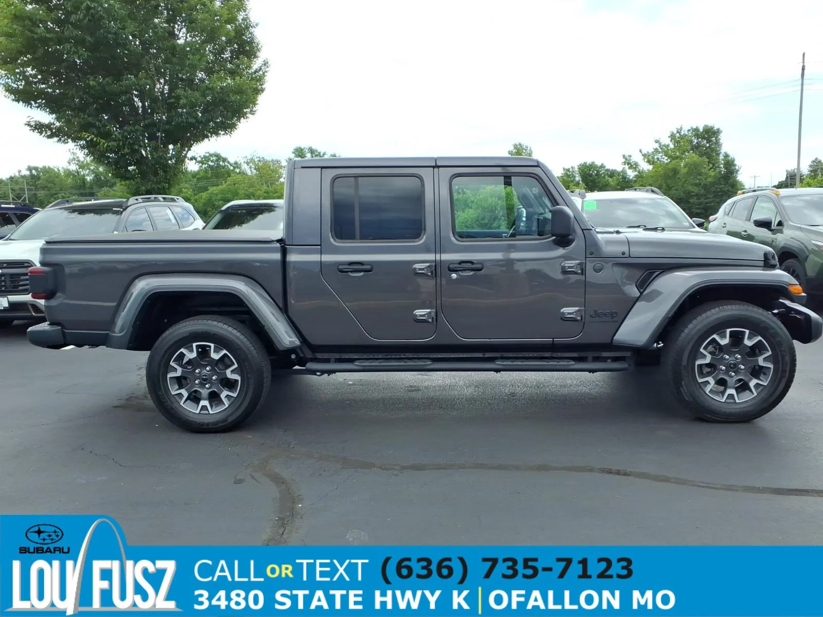 Used 2025 Granite Crystal Metallic Clearcoat Jeep Sport S image 27