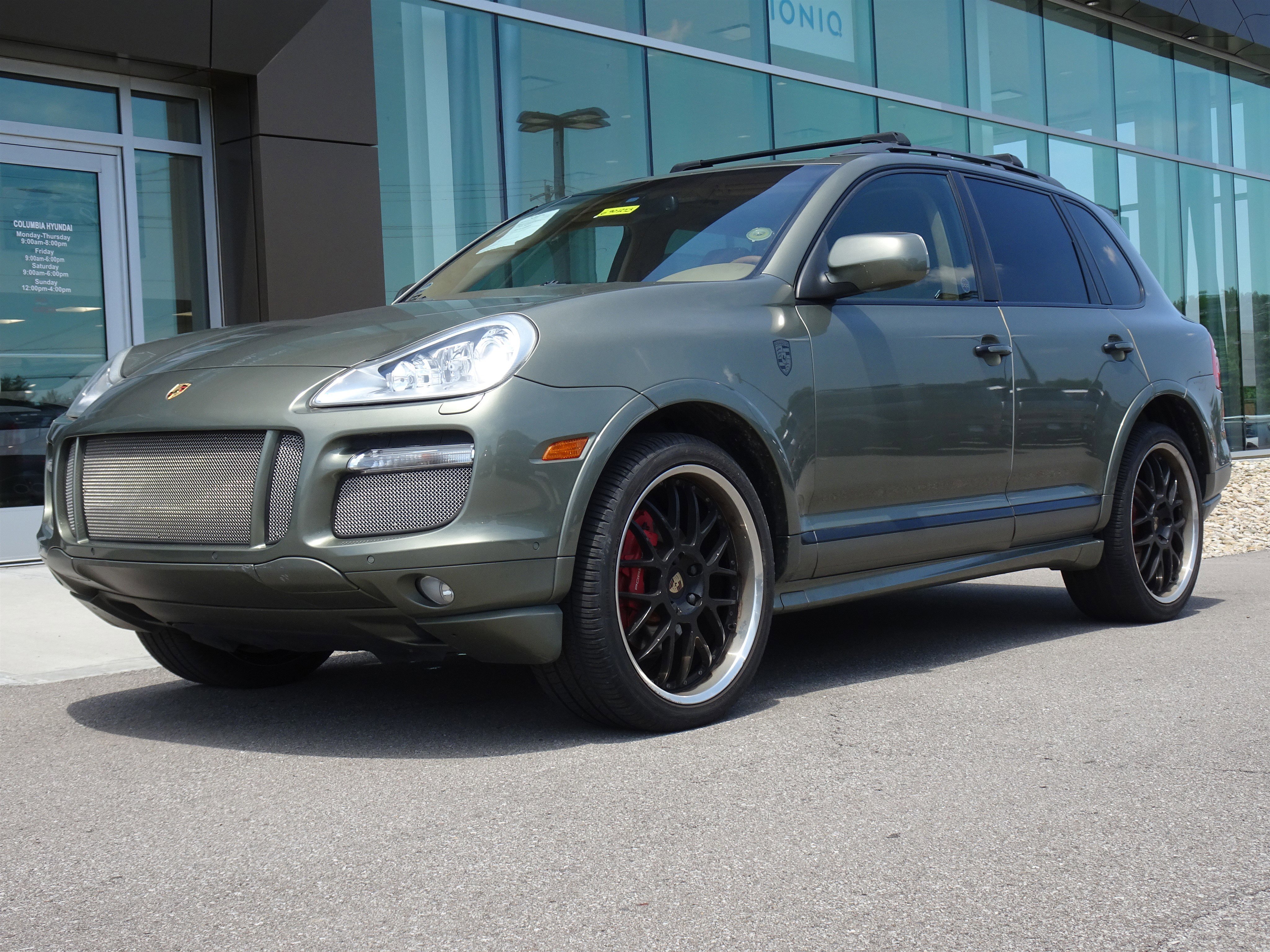 2008 Porsche Cayenne GTS's photo