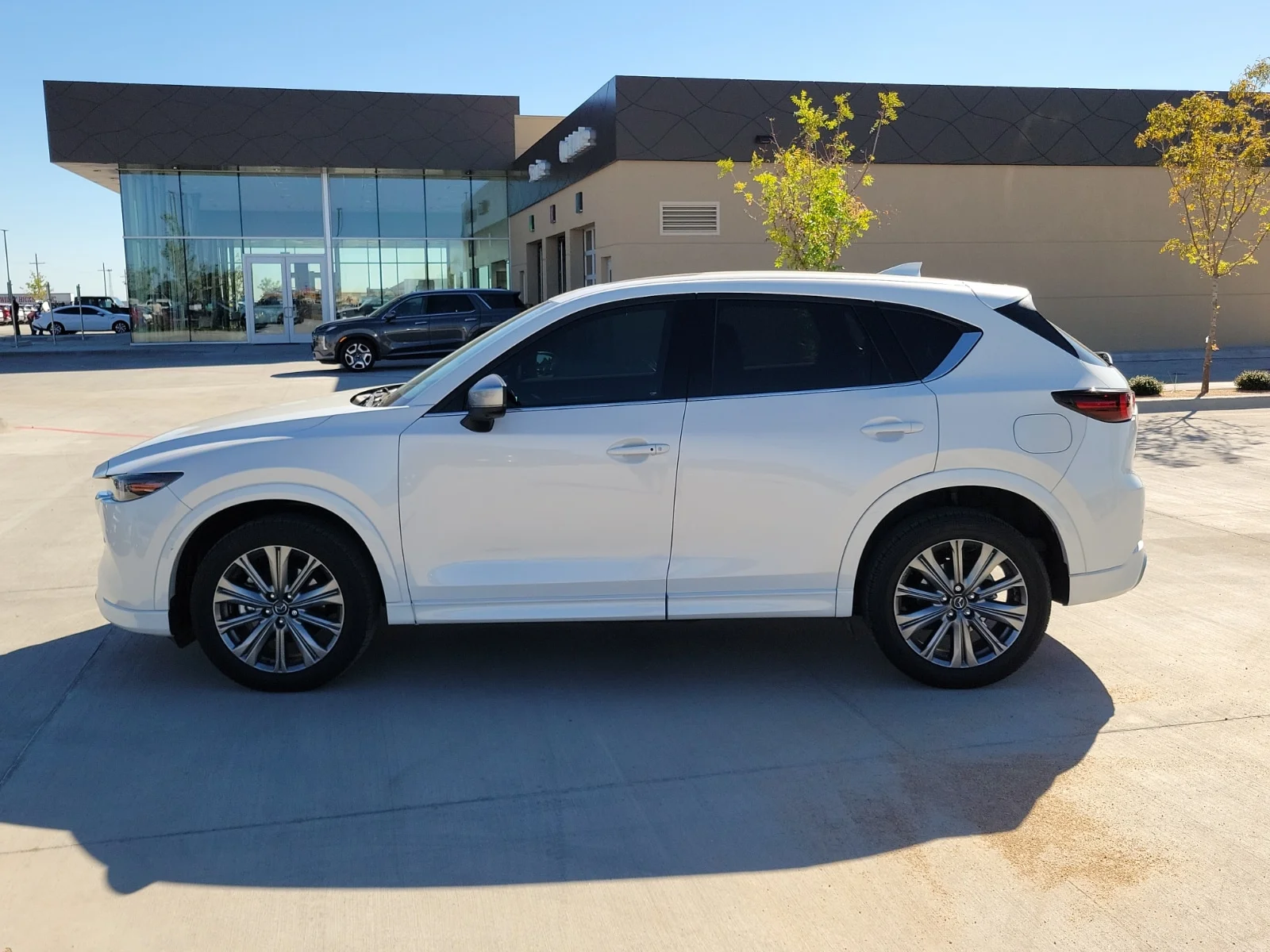Used 2024 Rhodium White M Mazda 2.5 Turbo Signature image 2
