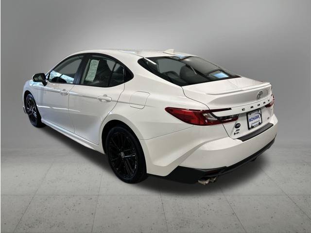 Used 2025 Ice Cap Toyota SE image 3