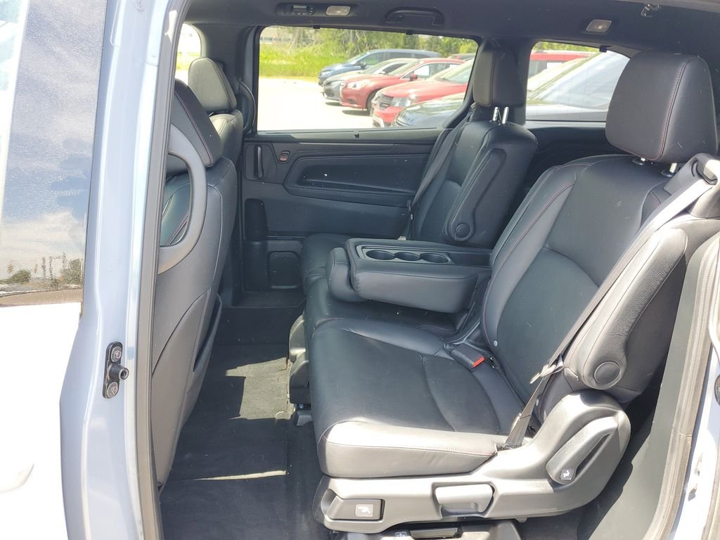 Used 2023  Honda Sport image 14
