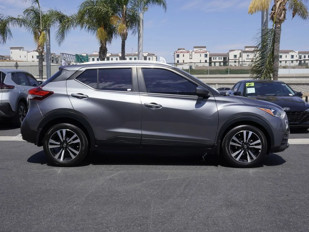 Used 2020 Gray Nissan SV image 2