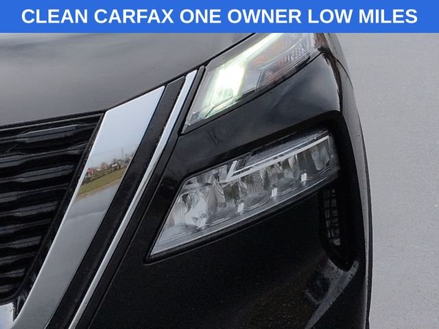Used 2023 Black Nissan SV image 17