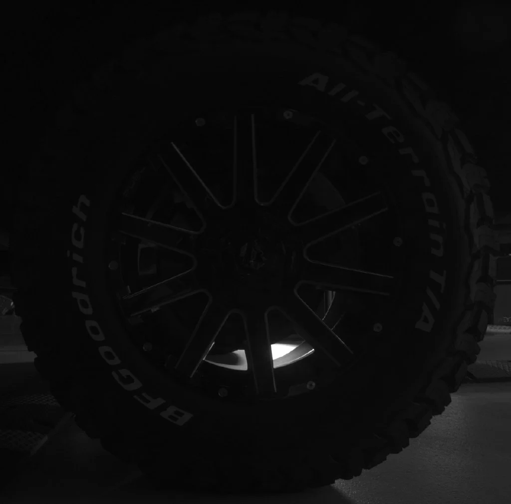 2025 Chevrolet Silverado 1500 ZR2 - Photo 13
