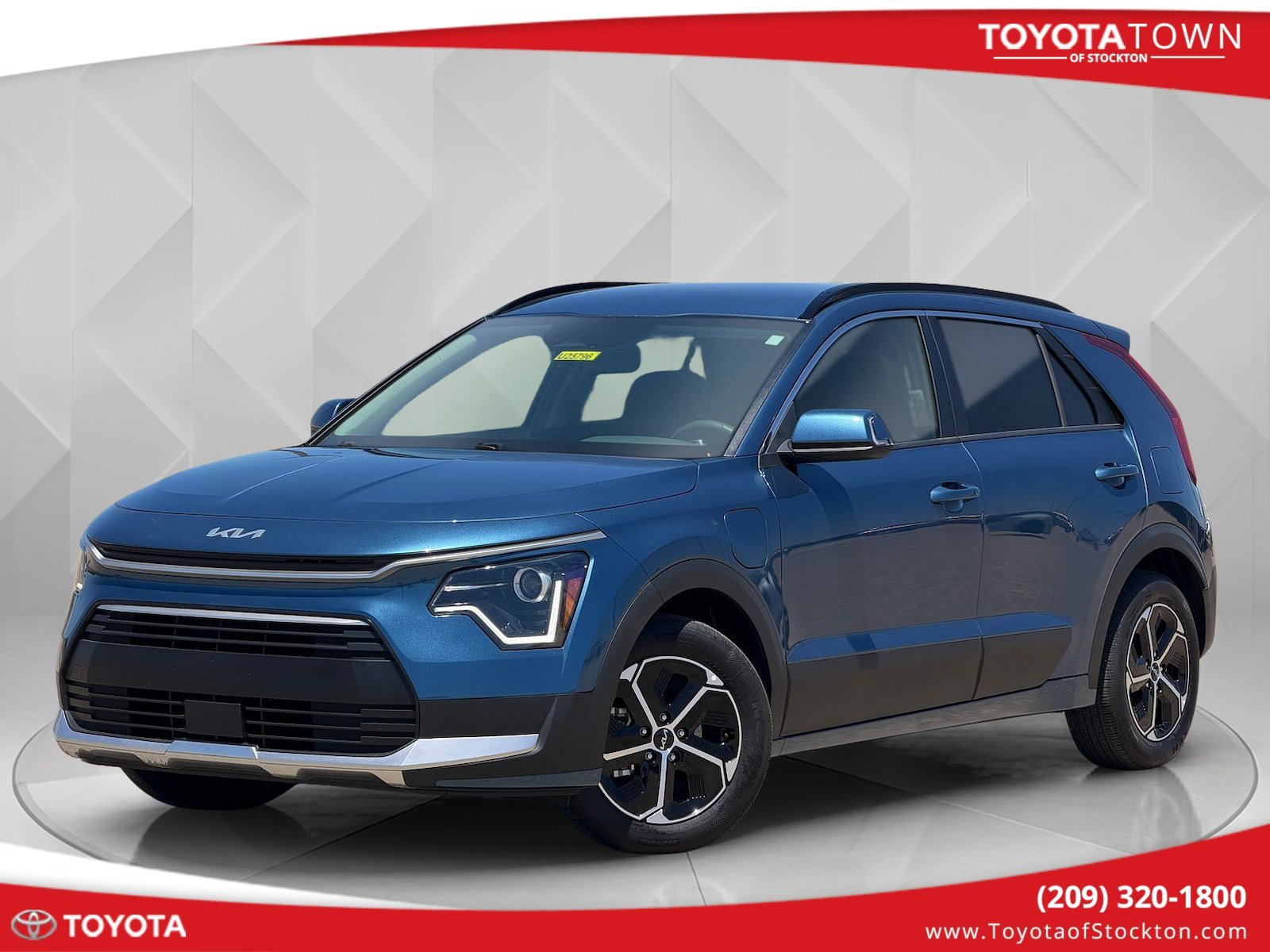 Used 2024 Mineral Blue Kia EX image 1