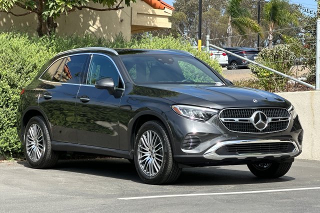 Used 2025  Mercedes-Benz GLC 300 image 7