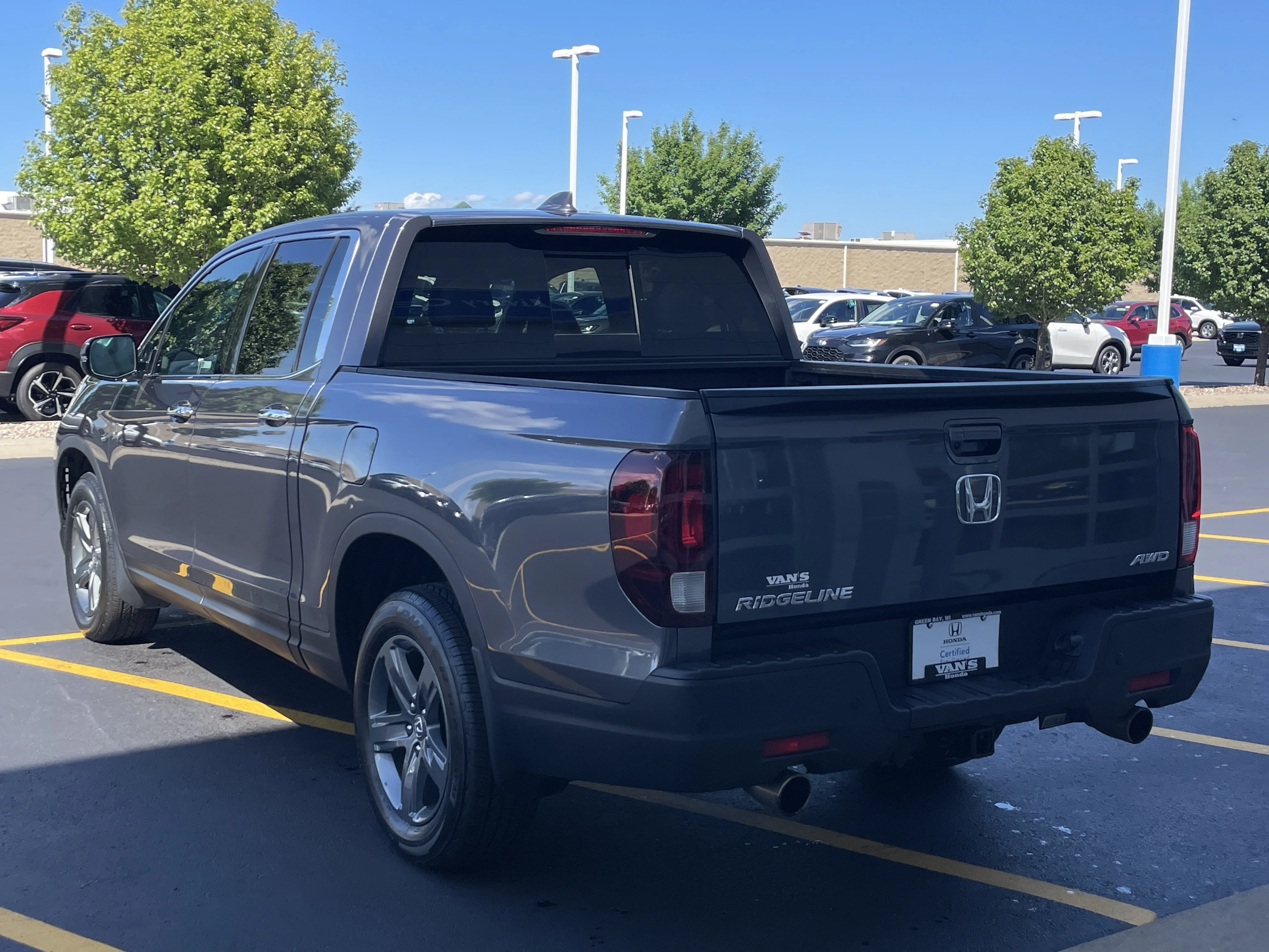 Certified Used 2023 Modern Steel Metallic Honda AWD RTL-E image 37