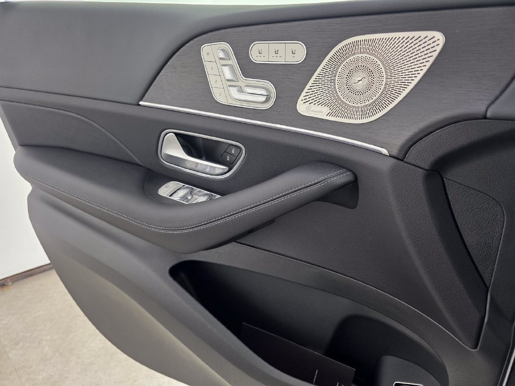 New 2027  Mercedes-Benz GLS 450 image 20