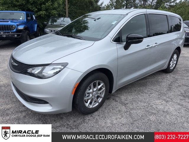 2026 Chrysler Voyager LX