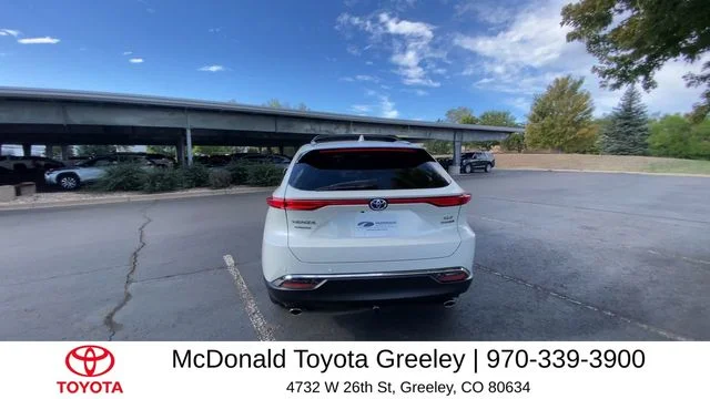 Used 2022 White Toyota XLE image 6