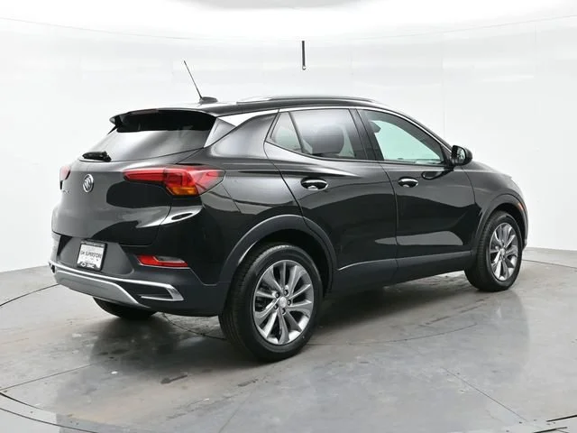Used 2023 Ebony Twilight Metallic Buick Essence image 7
