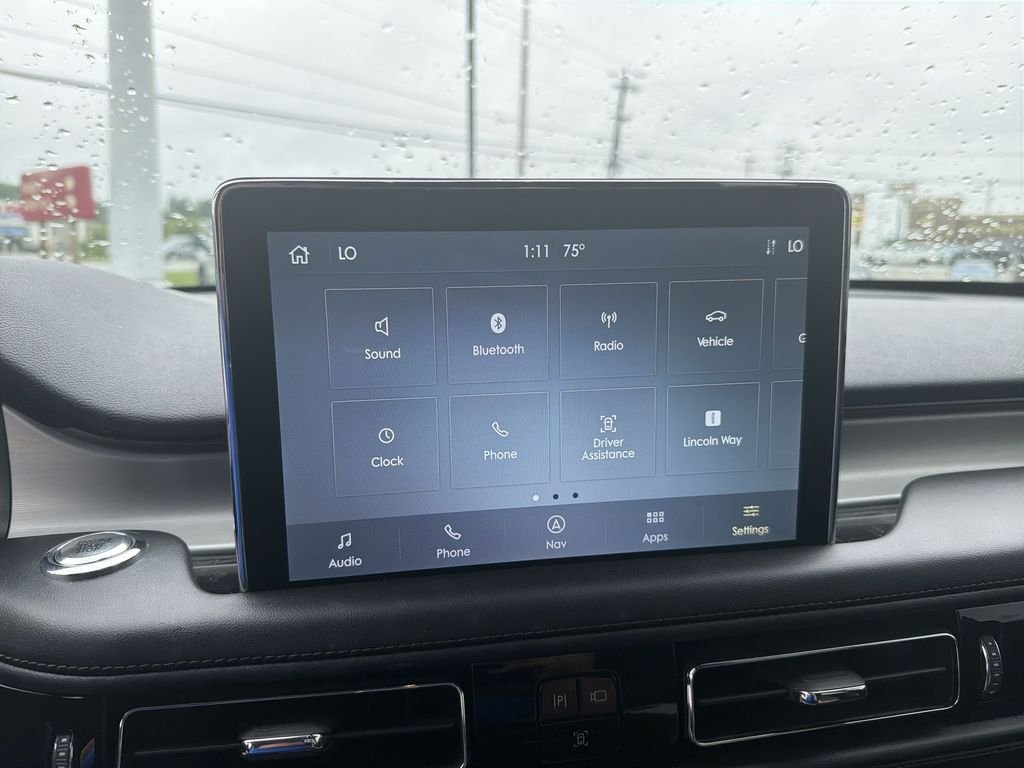 Used 2023 Silver Lincoln Standard image 16