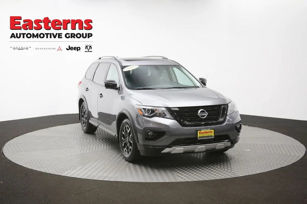 Used 2020 Gray Nissan SL image 59