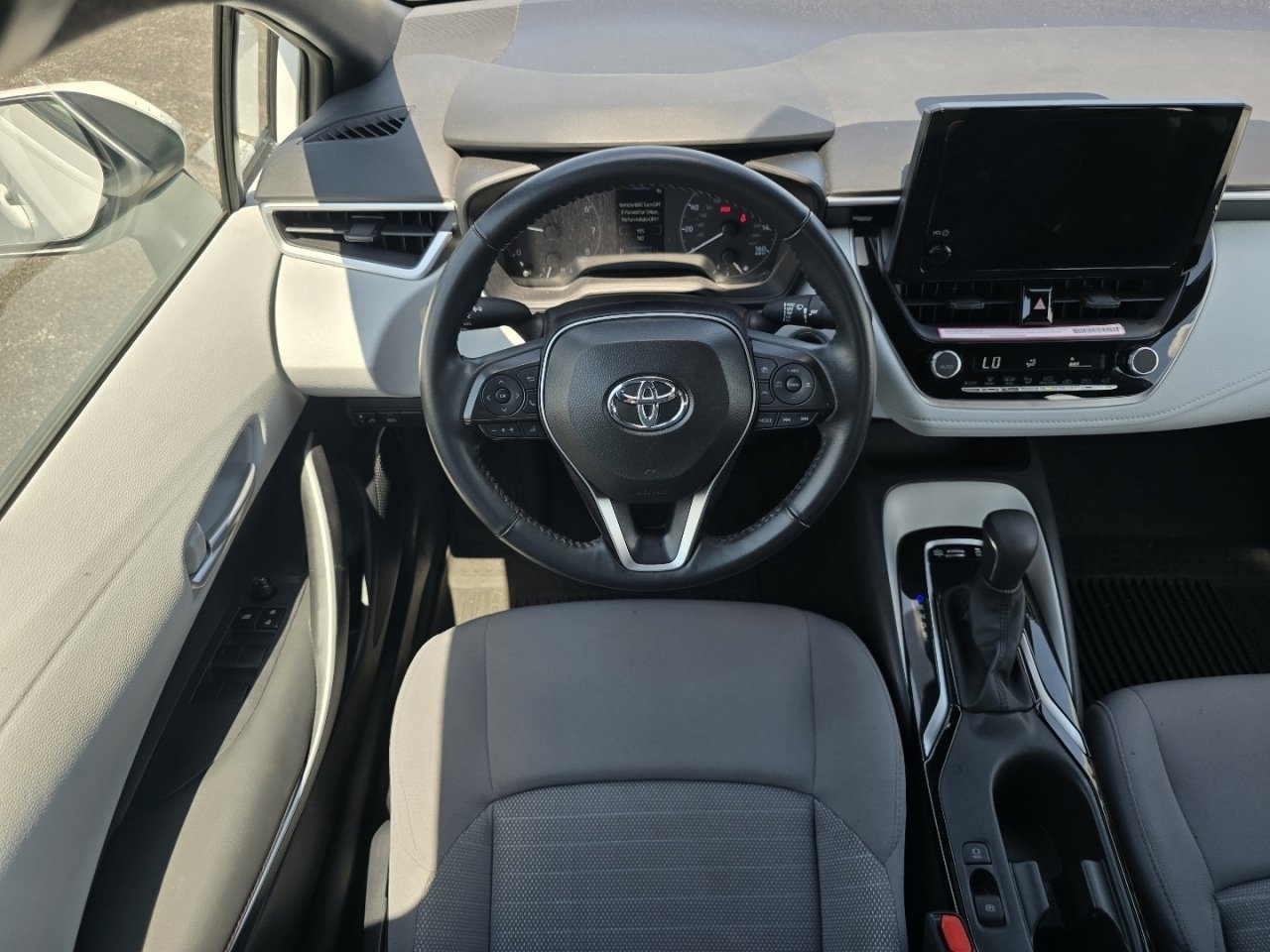 Certified Used 2024 White Toyota SE image 23