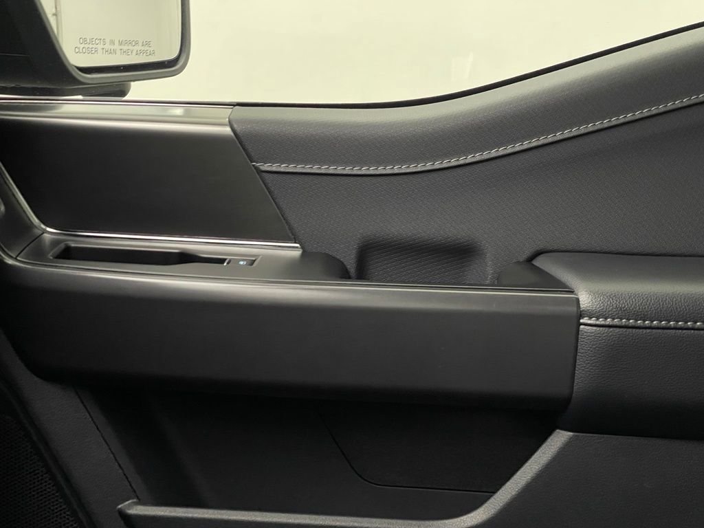 Used 2024 Black Metallic Ford XLT image 39