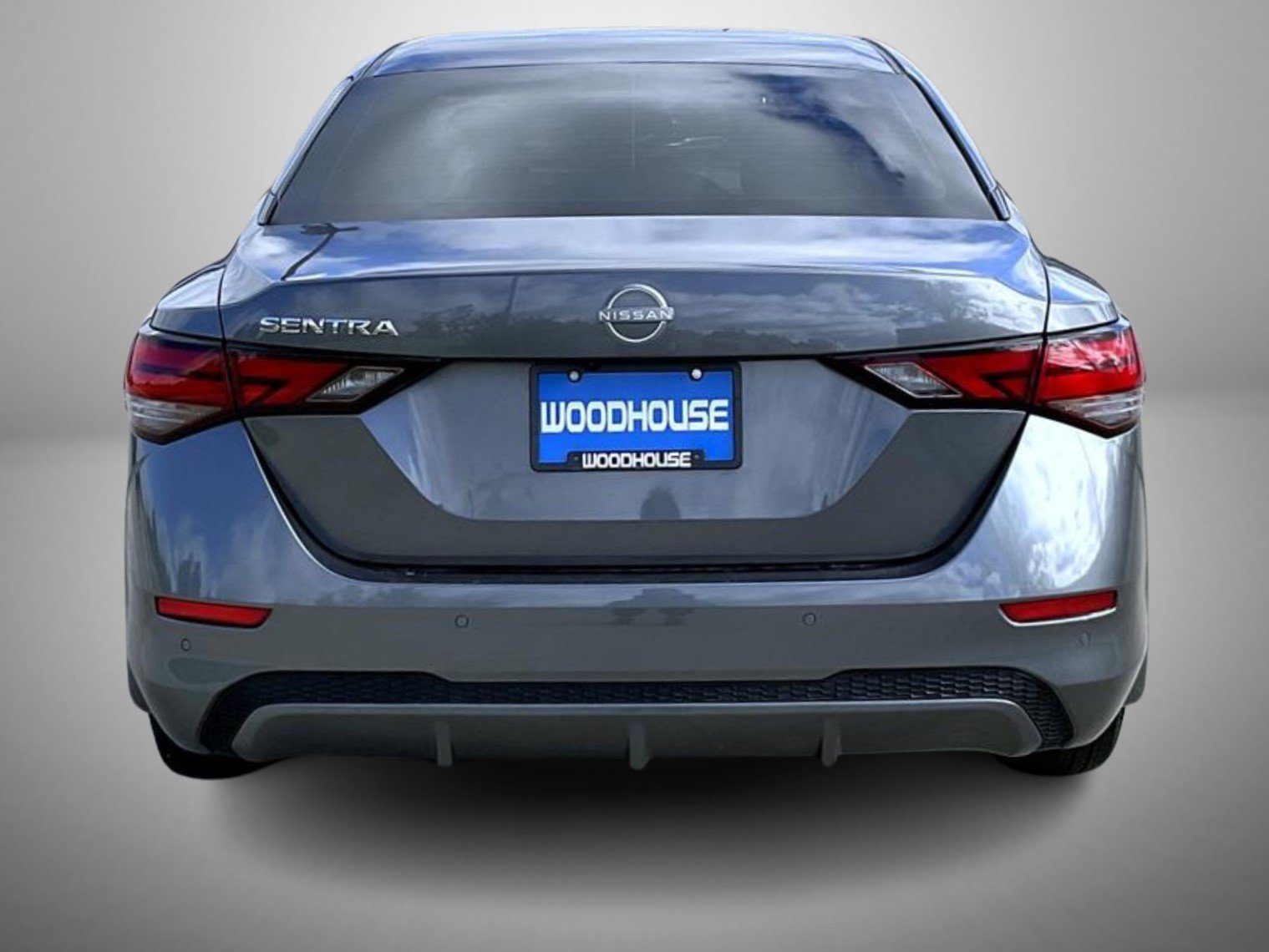 Used 2025 Gray Nissan S image 8