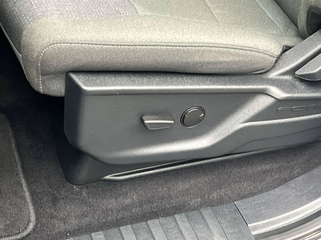 Used 2025 White Ford XLT image 10