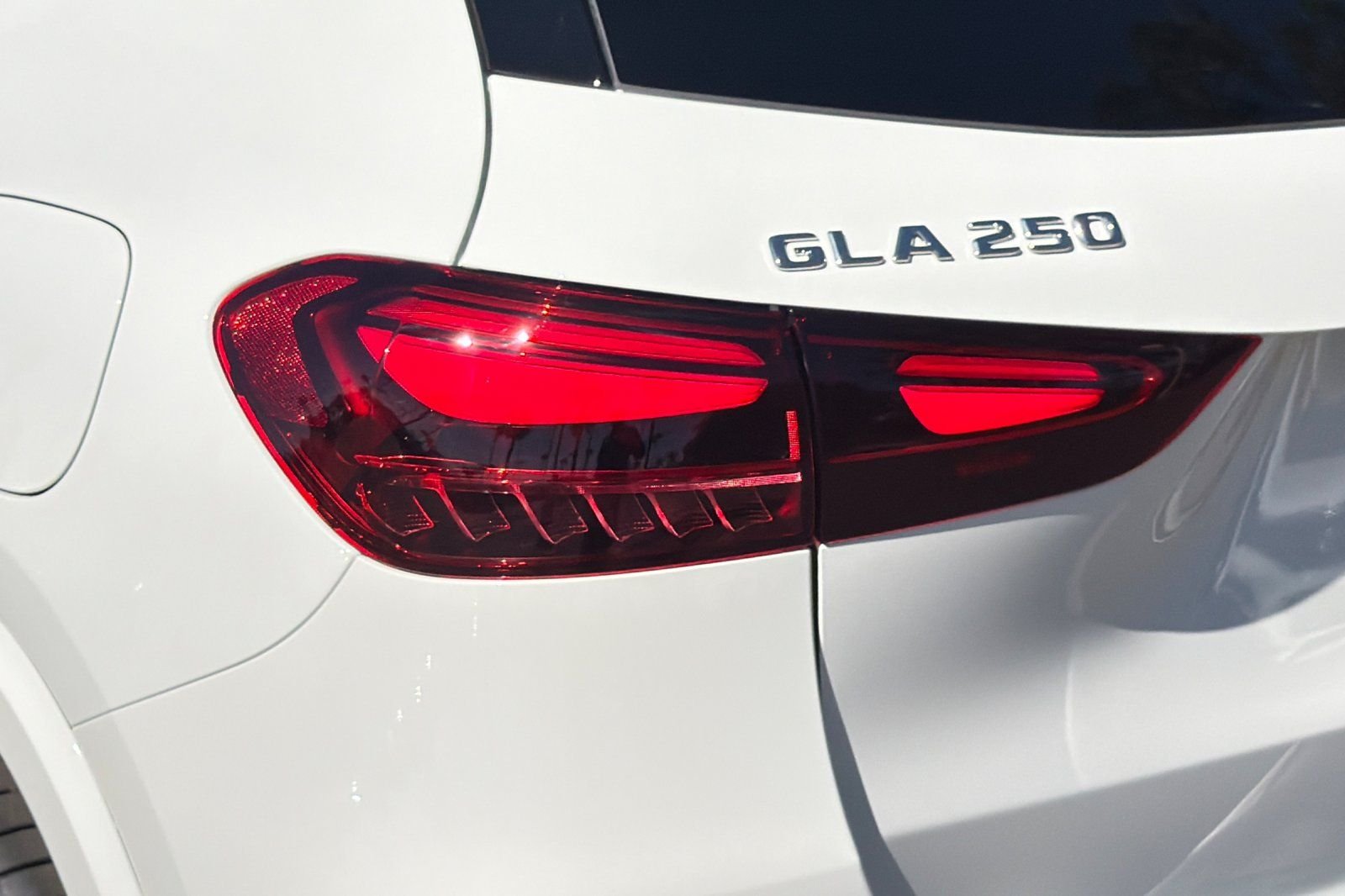 New 2026 Polar White Mercedes-Benz GLA 250 image 13