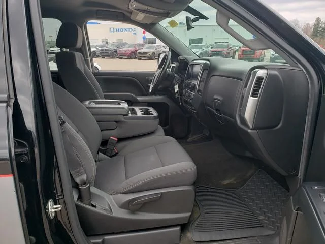 Used 2018 Black Chevrolet LT image 18