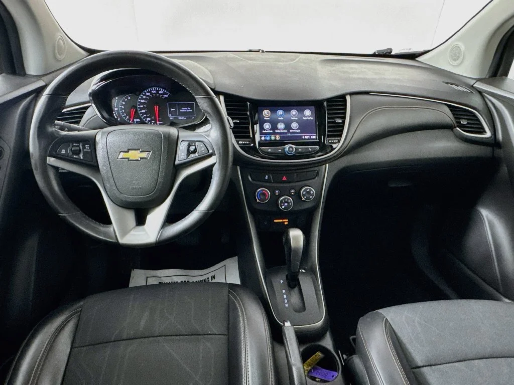Used 2018 Red Chevrolet LT image 25