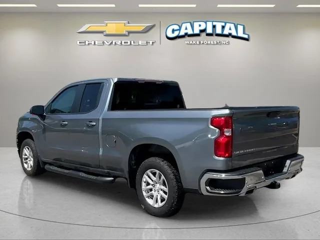 Used 2019 SATIN STEEL METALLIC Chevrolet LT image 3