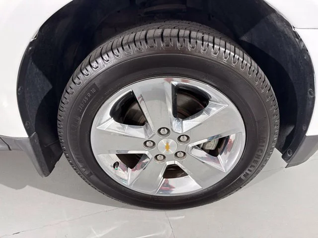Used 2015 White Chevrolet LT image 13